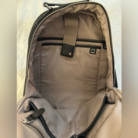 Samsonite Backpack - Picture 7 of 8